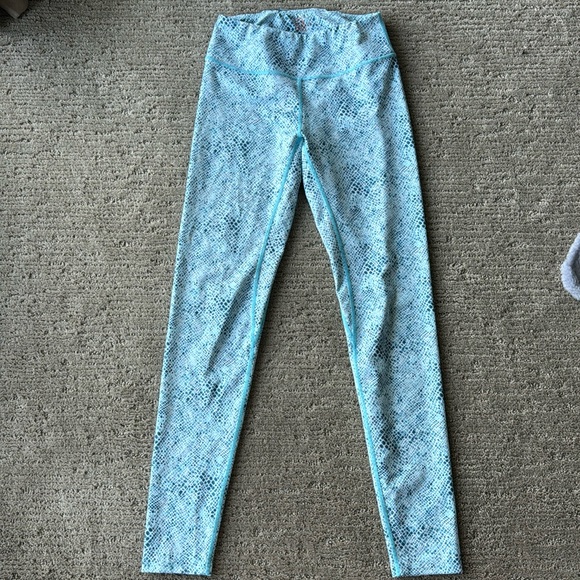 J. McLaughlin Pants - J. McLaughlin Blue Snakeskin Leggings